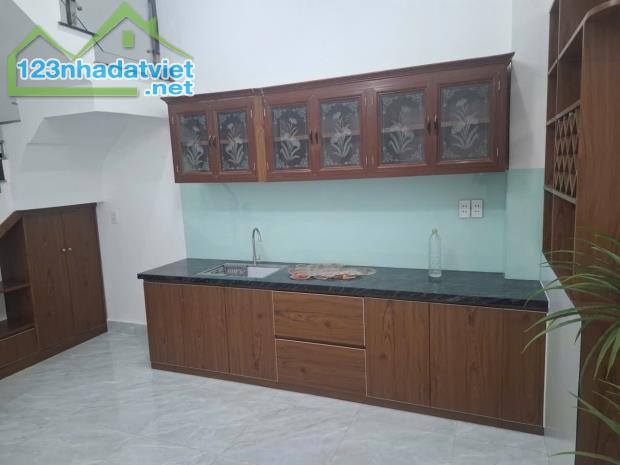 BÁN NHÀ HẺM XE TẢI ĐƯỜNG PHÚ ĐỊNH QUẬN 8 - 60M2 (4X15M) - 3 PHÒNG NGỦ - SỔ HỒNG RIÊNG - - 3