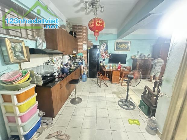 Giảm 300tr cần bán chung cư đền lừ nhà A 64M ở ngay hoàng mai - 2