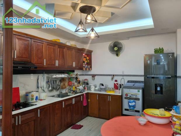Bán nhà Góc 2mt Nguyễn Đình Chiểu Quận 3 giá 25 tỷ - 2