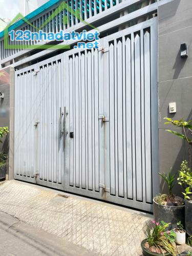 Nhà 3 tầng (5x13m) HXH đường Tạ Quang Bửu P4Q8. Giá 8.7 tỷ