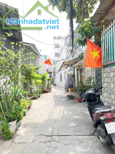 Nhà 3 tầng (5x13m) HXH đường Tạ Quang Bửu P4Q8. Giá 8.7 tỷ - 1