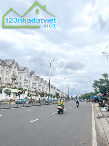 Nhà Đẹp Hẻm Xe Hơi - 2 Căn Ra Mặt Tiền - 4 Tầng - Gò Vấp Giáp Bình Thạnh - Nhỉnh 7 Tỷ - 1