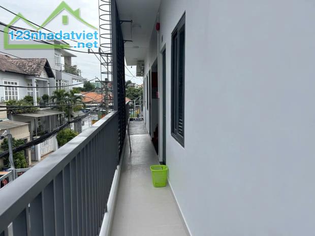 Bán CHDV 200 m2 - Căn Góc - MT 10M - Hẻm 8M - 15P - 23,5 Tỷ TP. Thủ Đức - 4