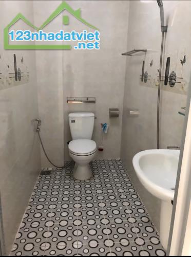 Bán nhà Âu Dương Lân P.3 Q.8. Diện tích 47,6m2. Kết cấu 4 tầng 4PN 3WC. Hoàn công đủ. - 7