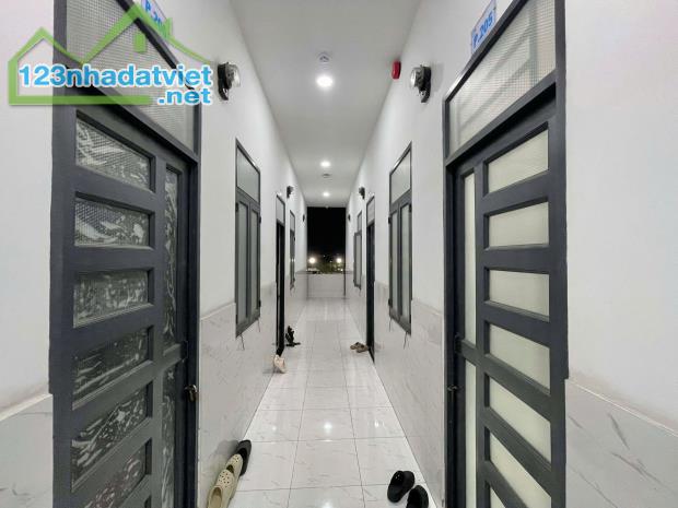 TOÀ CHDV 28 PHÒNG - 195m² (9 × 21.6) - 5 TẦNG - KHOÁN 100TR/THÁNG - 3