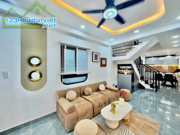 SIÊU PHẨM 4 TẦNG - NGUYỄN THÁI SƠN – P.7 GÒ VẤP | 6.X TỶ - GẦN SÂN BAY