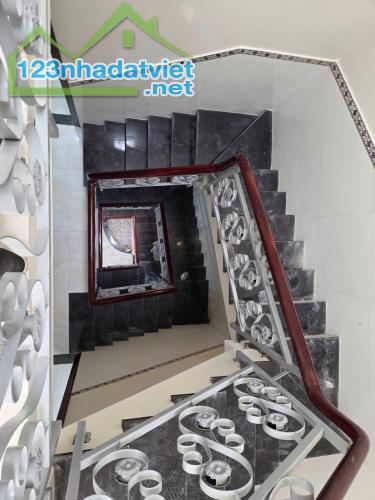 BÁN NHÀ MỚI MẶT TIỀN KHU TÊN LỬA SÁT AEON BÌNH TÂN- 5x12M- 5 TẦNG - CHỈ 9 TỶ HƠN - 3