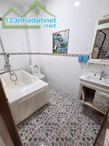 BÁN NHÀ MỚI MẶT TIỀN KHU TÊN LỬA SÁT AEON BÌNH TÂN- 5x12M- 5 TẦNG - CHỈ 9 TỶ HƠN - 4
