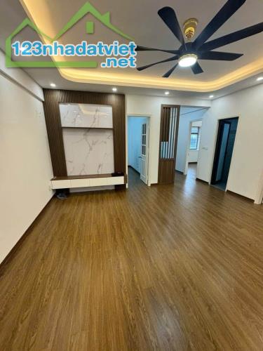 CHO THUÊ CHUNG CƯ KĐT PHÁP VÂN, 3PN, 2VS, GIÁ 8 TRIỆU. LH 0888229559