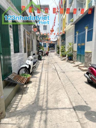 Nhà hẻm 126 Bùi Minh Trực -P5-Q8, Giá : 7,86 Tỷ (TL) - 3