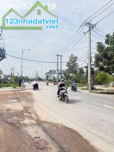 BÁN ĐÂT MĂT TIỀN NGÔ CHÍ QUOC GIÁ 5TY