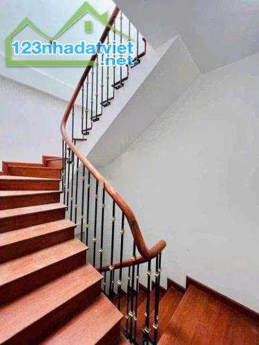 15tr/t Cho thuê nhà Ngõ Chợ Khâm thiên - 1