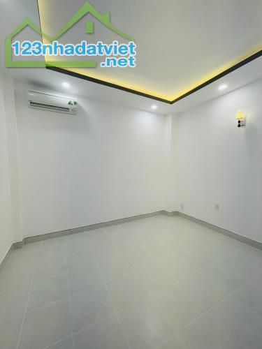 B.án Nhà Âu Dương Lân Quận 8 , DT50m2  7.5 tỉ . - 4