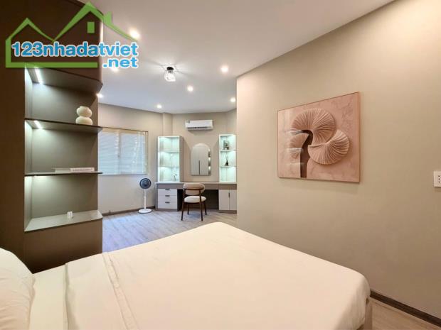Bán nhà hẻm xe hơi Nguyễn Đình Chiểu 21m2 3lầu 4tỷ5 - 1
