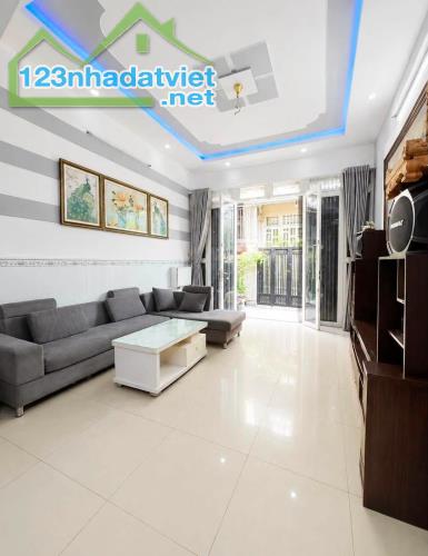 BÁN NHÀ 4 Tầng CHÍNH CHỦ, DTSD 200m, TRƯƠNG ĐÌNH HỘI P16Q8, CHỈ CÓ 5ty200 - 1