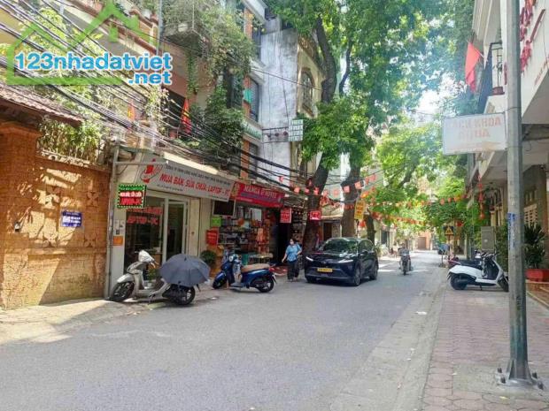 Nhà phân lô, 2 mặt đường ô tô ở phố Tạ quang bửu - 1