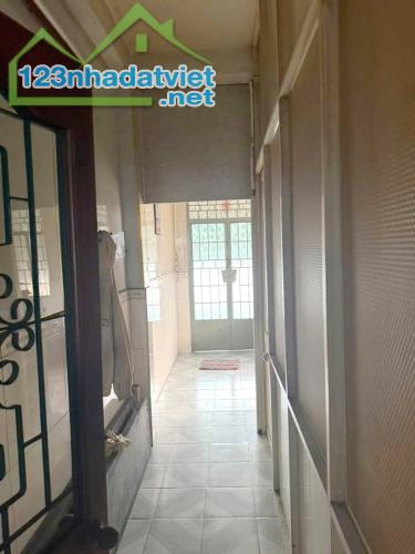 Nhà 3 tầng mặt tiền Hưng Phú P10Q8. Giá: 10.7 tỷ - 2