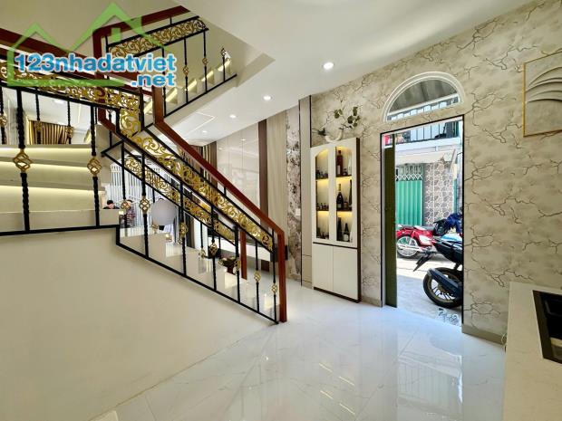 Căn góc 3 tầng hẻm 154 Âu Dương Lân P3Q8. Giá 5,68 tỷ TL - 1