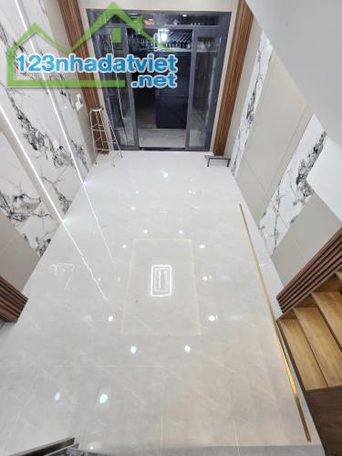 Nhà hẻm Tùng Thiện Vương P.Phú Định gần cầu Chà Và P13Q8 - 4