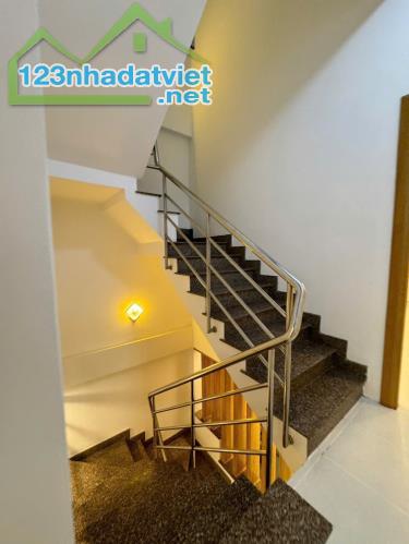 Bán nhà chính chủ hẻm 4m đường Âu Dương Lân. - 3