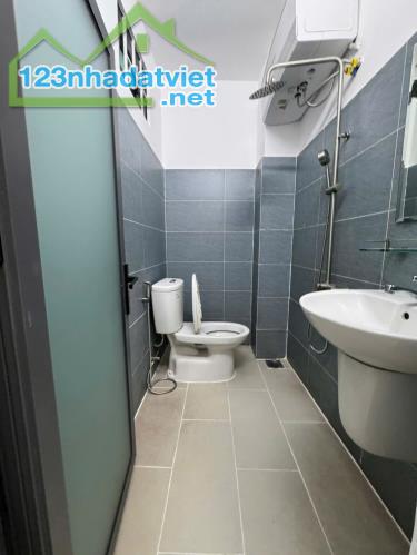 Bán nhà chính chủ hẻm 4m đường Âu Dương Lân. - 4