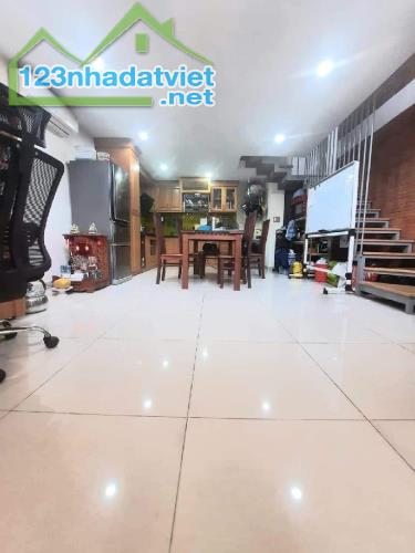 D5884 Nhà 5T thu nhập 54tr/th cạnh LOTTE Mart Gò Vấp 18.x tỷ