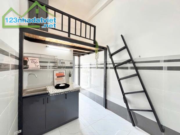 CHDV NGAY LÀNG TĂNG PHÚ - 6 TẦNG - 146m2 - 34 PHÒNG MỚI TINH - ĐƯỜNG 5M