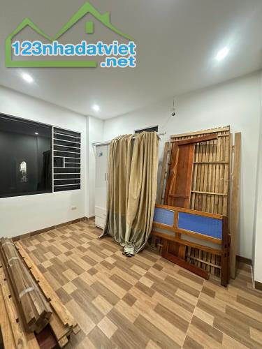CHO THUÊ NHÀ NGUYÊN CĂN – HỒNG TIẾN 35M 5 TẤNG 10TR/ THÁNG - 3