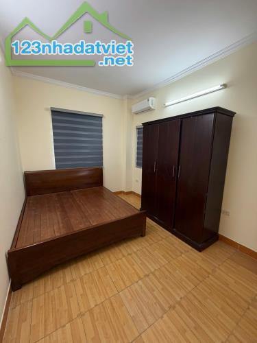 Cho thuê chung cư 699 Trương Định- HM 120m 4 PN  full đồ giường tủ, 11 triệu - 1