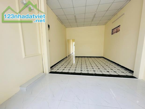 [H5891] LÔ GÓC cạnh LOTTE MART THỐNG NHẤT - 4.X TỶ