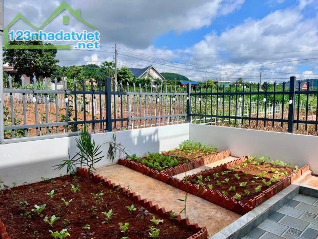 Cần Bán Nhà 169m² Có 85m² Thổ Cư, Nhà Mới 2 Phòng Ngủ, View Thoáng Gần Đà Lạt - 4
