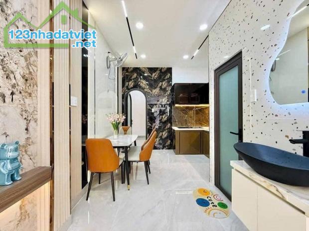 HÀNG NGỘP – FULL NỘT THẤT - 3 TỶ 390 Đ. Phan Huy Ích, Gò Vấp - DT 48 m2 - 2