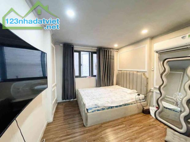 Nhà Hẻm Võ Văn Tần 21m2 4 tầng 5.6tỷ - 2