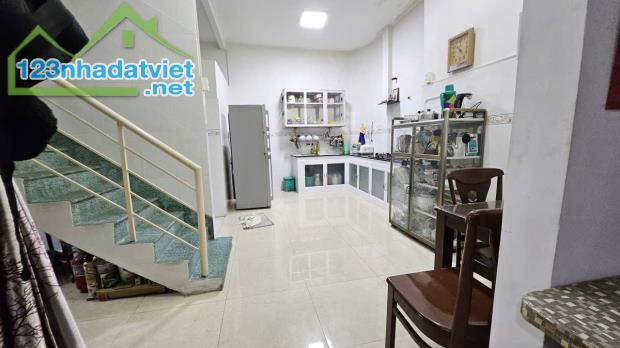 Bán nhà 67m2 hẻm 137 Cao Xuân Dục P12Q8 (P.Phú Định) - 4