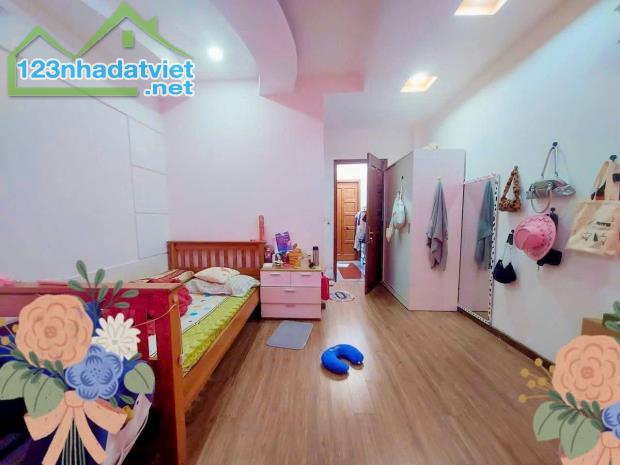NHÀ 3 TẦNG GIÁP ST EMART 2 PHAN HUY ÍCH - GẦN QUANG TRUNG GV - HẺM 6M - 64M²(4×16). - 5