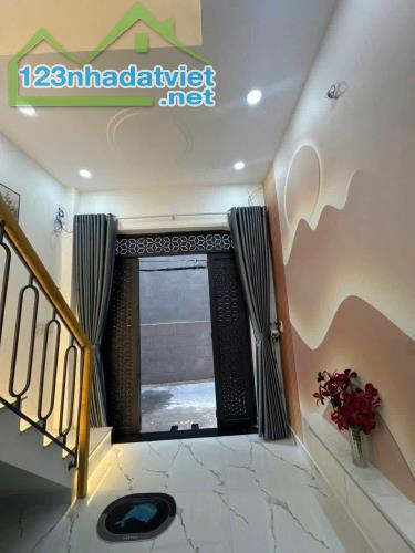 BÁN NHÀ GÒ VẤP – QUANG TRUNG – 33M² SỬ DỤNG – HẺM Ô TÔ – FULL NỘI THẤT – 3.55 TỶ - 1