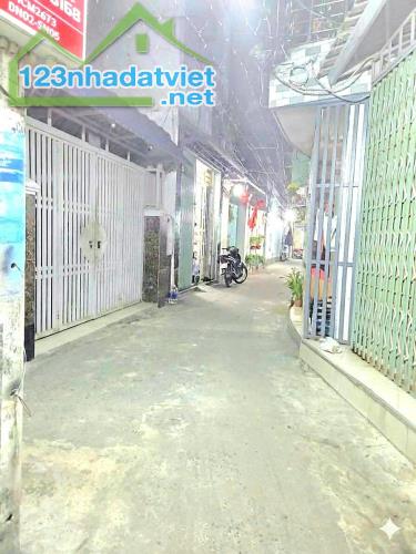 Bán Nhà 3 Tầng Quang Trung, P10,  Gò Vấp Chỉ 2 tỷ