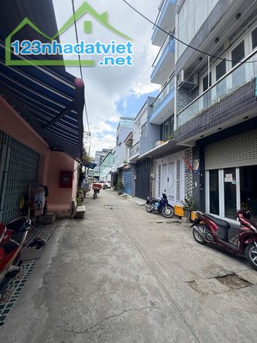 BÁN NHÀ BÌNH LONG, PHƯỜNG PHÚ THẠNH – 3,5M × 12M, 5 TẦNG, HẺM XE TẢI – 5,8 TỶ