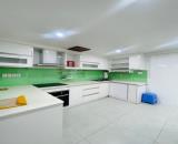 Bán nhà đường Cách Mạng Tháng Tám, giá 10 tỷ