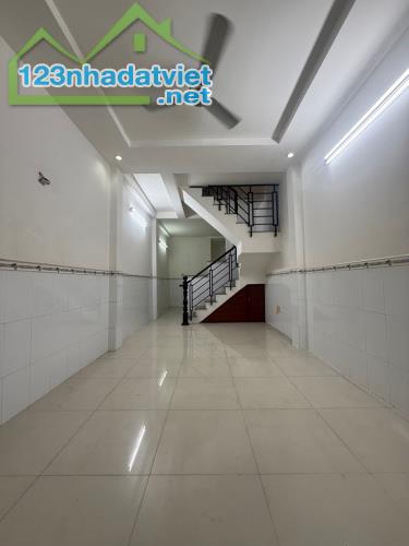 [O5895] Nhà vuông A4 gần chợ Thạch Đà - Giá 4.x tỷ - 3