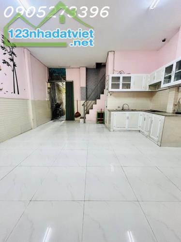 CHÍNH CHỦ BÁN NHÀ ĐẸP GIÁ RẺ - 35M2 - NHỈNH 3 TỶ - 4