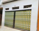 GIA ĐÌNH CẦN BÁN CĂN NHÀ CẤP 4 NGÕ 42 THỊNH LIỆT, 39M2, Ô TÔ ĐỖ CỬA, SỔ VUÔNG