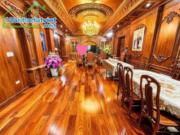 Biệt Thự Vĩnh Hoàng, 185m², 4 Tầng, MT 12.85m, Sát Hồ, 6PN, Không Gian Riêng, Giá 68 Tỷ - 1
