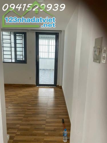BÁN NHÀ MĂT PHỐ NGÔ CHÍ QUỐC -GIÁ 4TY300 - 3