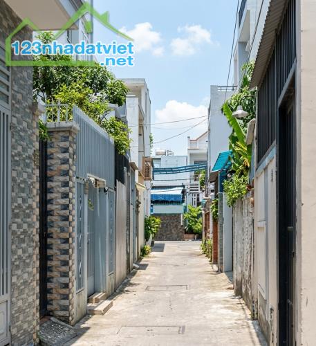 T2880* Nhà 90m2 Nở hậu 8m gần chợ Xóm Mới - Giá 5.x tỷ - 1