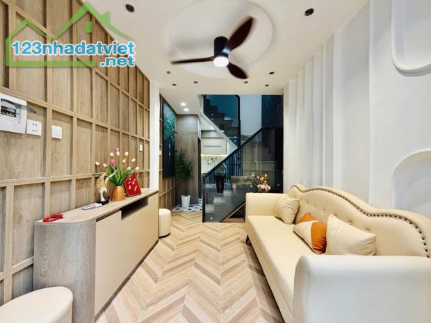 K2881  Nhà lô góc full nội thất gần cầu Bến Phân - Giá 3.x tỷ - 1