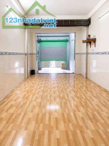 Cho thuê nhà Mặt Tiền Tân Kỳ Tân Quý 80m², 2Tầng,18Triệu- KHU SẦM UẤT NGÀY ĐÊM - GẦN NGÃ - 3