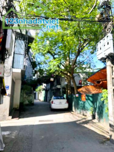 Ô Tô! Lĩnh Nam- Đông Thiên diện tích  46m Đất.Giá  1.65 tỷ - 1
