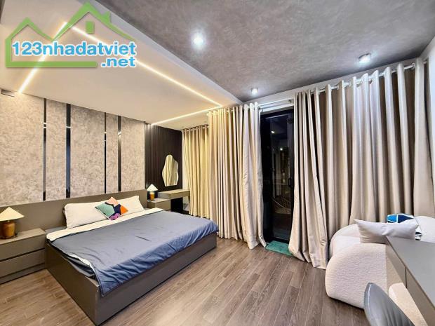 NHÀ MẶT TIỀN GÒ VẤP - 5 TẦNG THANG MÁY + GARA OTO - FULL NT - 80m2 14 TỶ - 5