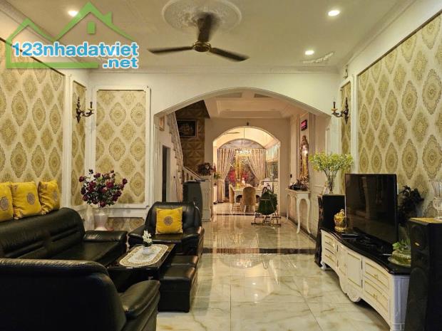 [KH110*] M.Tiền KD cạnh CV An Sương - 12.x tỷ - 2